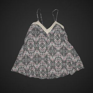 About A Girl Los Angeles Geometric Lace Hem Cami Top Size Small